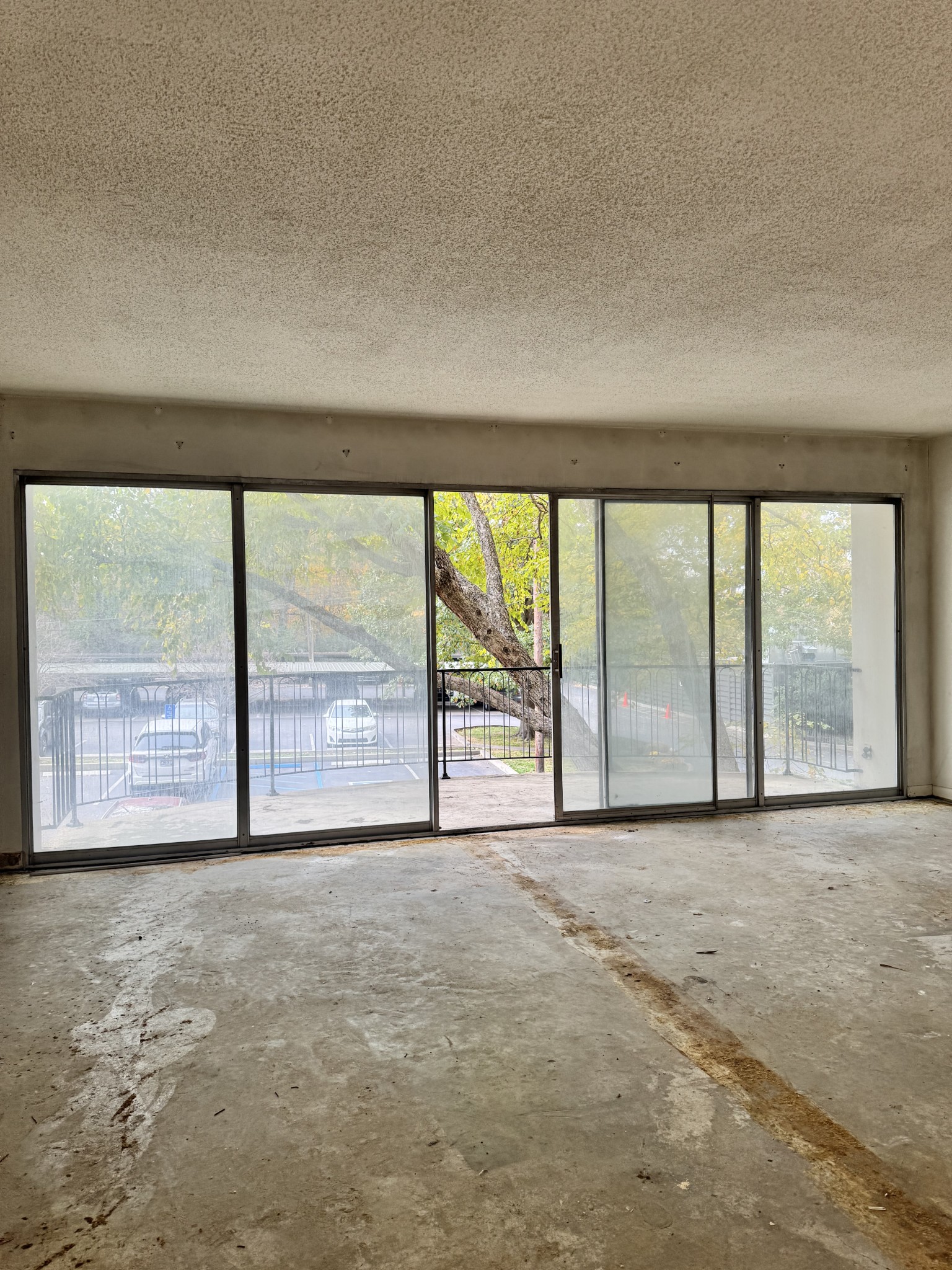 4215 Harding Pike 210