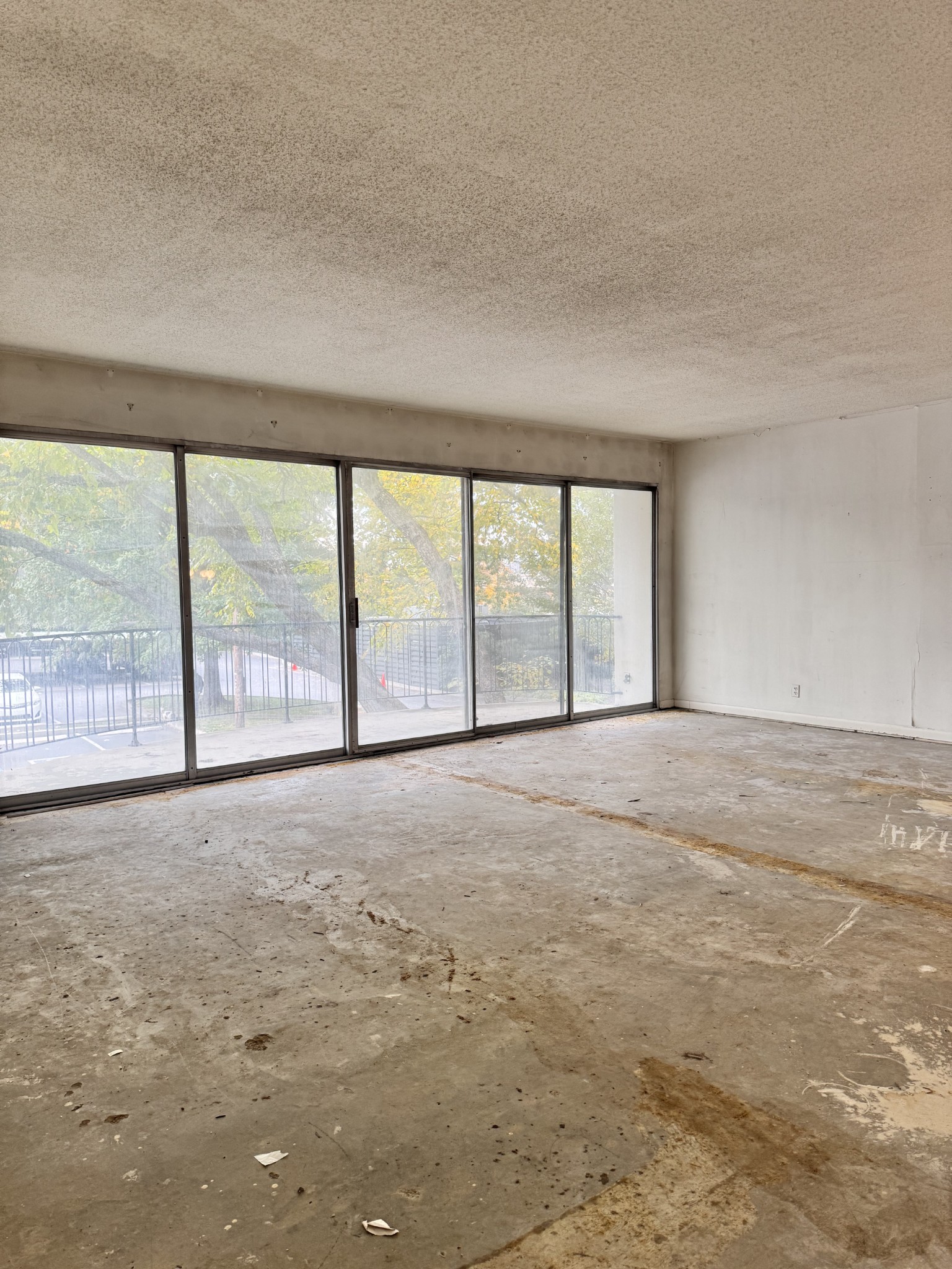 4215 Harding Pike 210