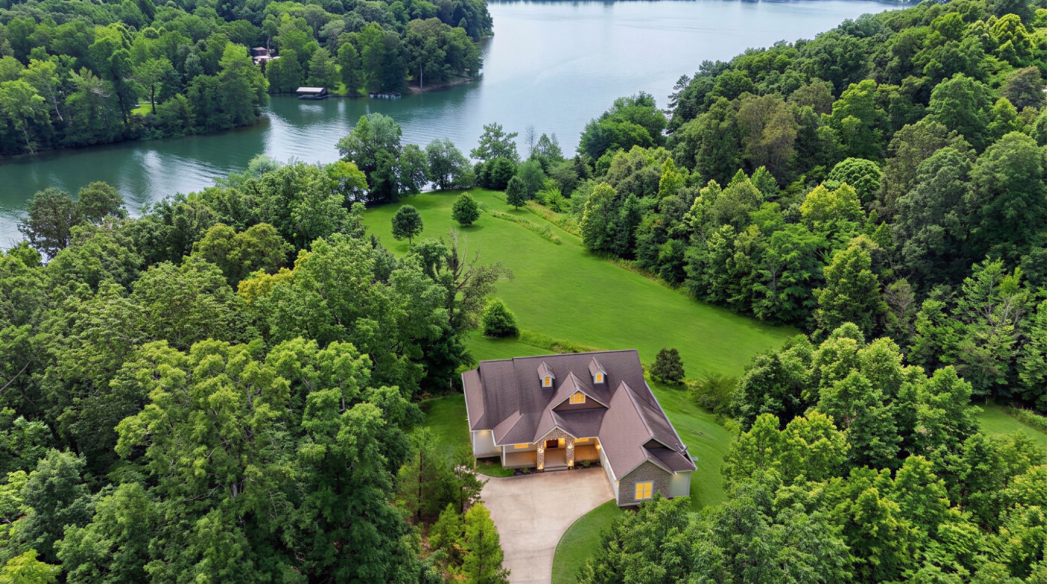 295 Kipling Circle S