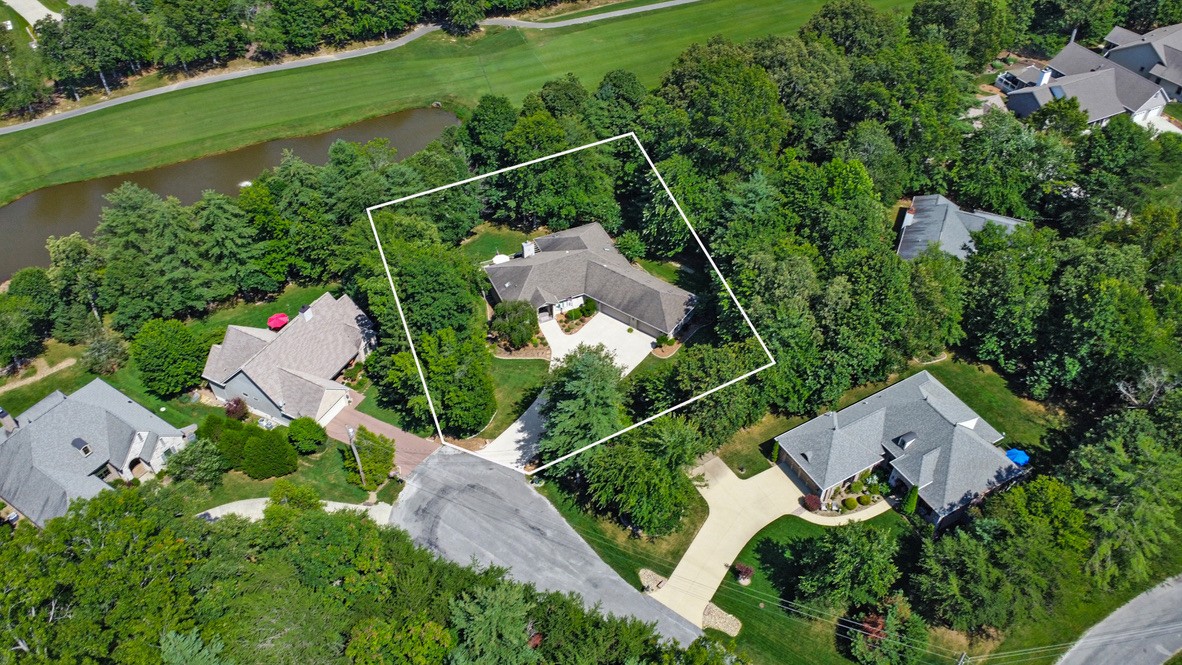 44 Inwood Ct