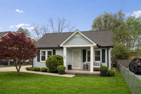 Photo of 205 Raymond St, Nashville, TN 37211 (MLS # 3165277)