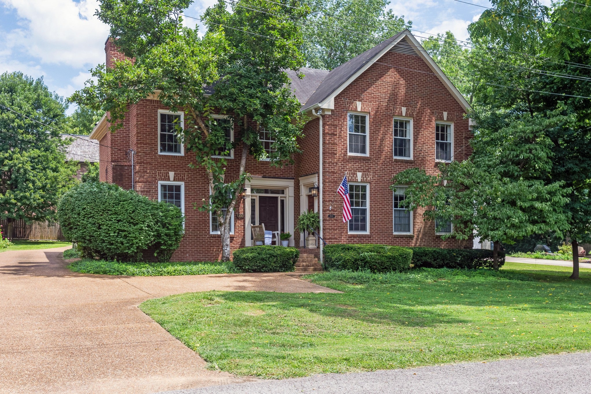 2-bed listing at 1000 Clearview Dr, Nashville