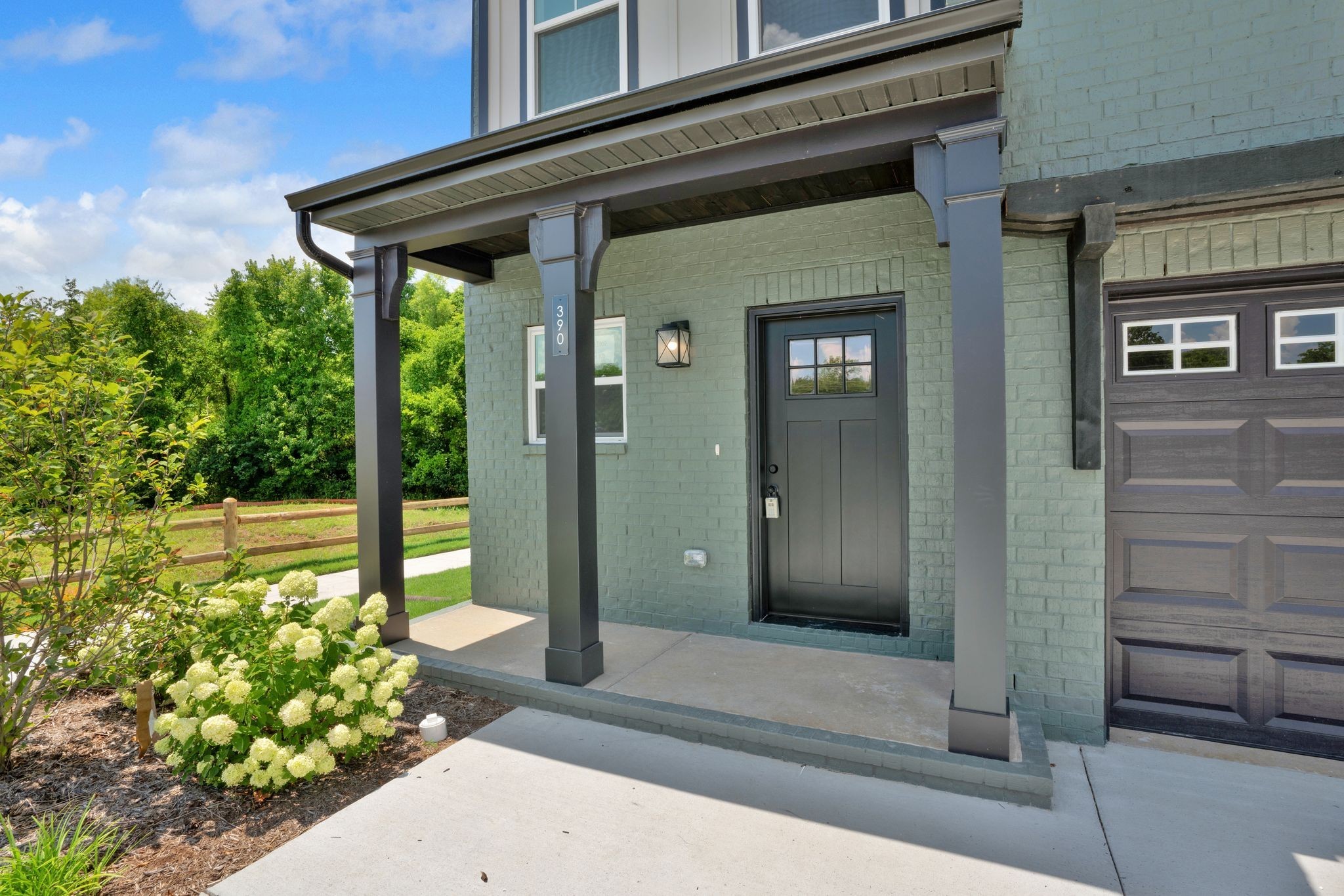 390 Twig Court