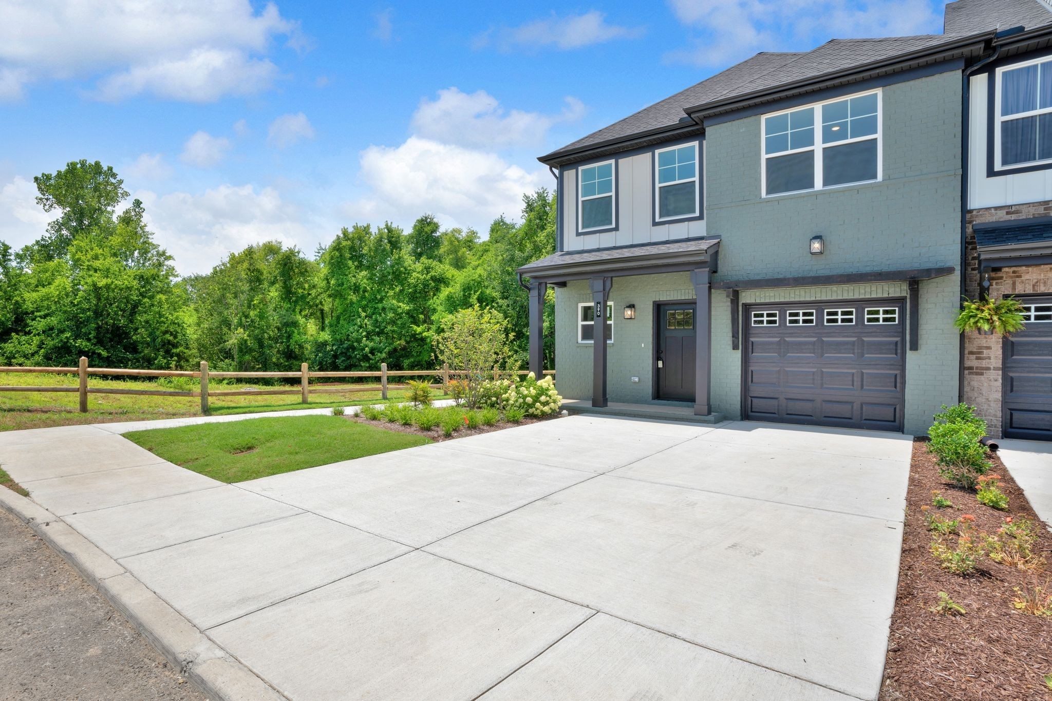 390 Twig Court