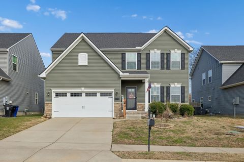 3043 Persimmon St Columbia TN 38401