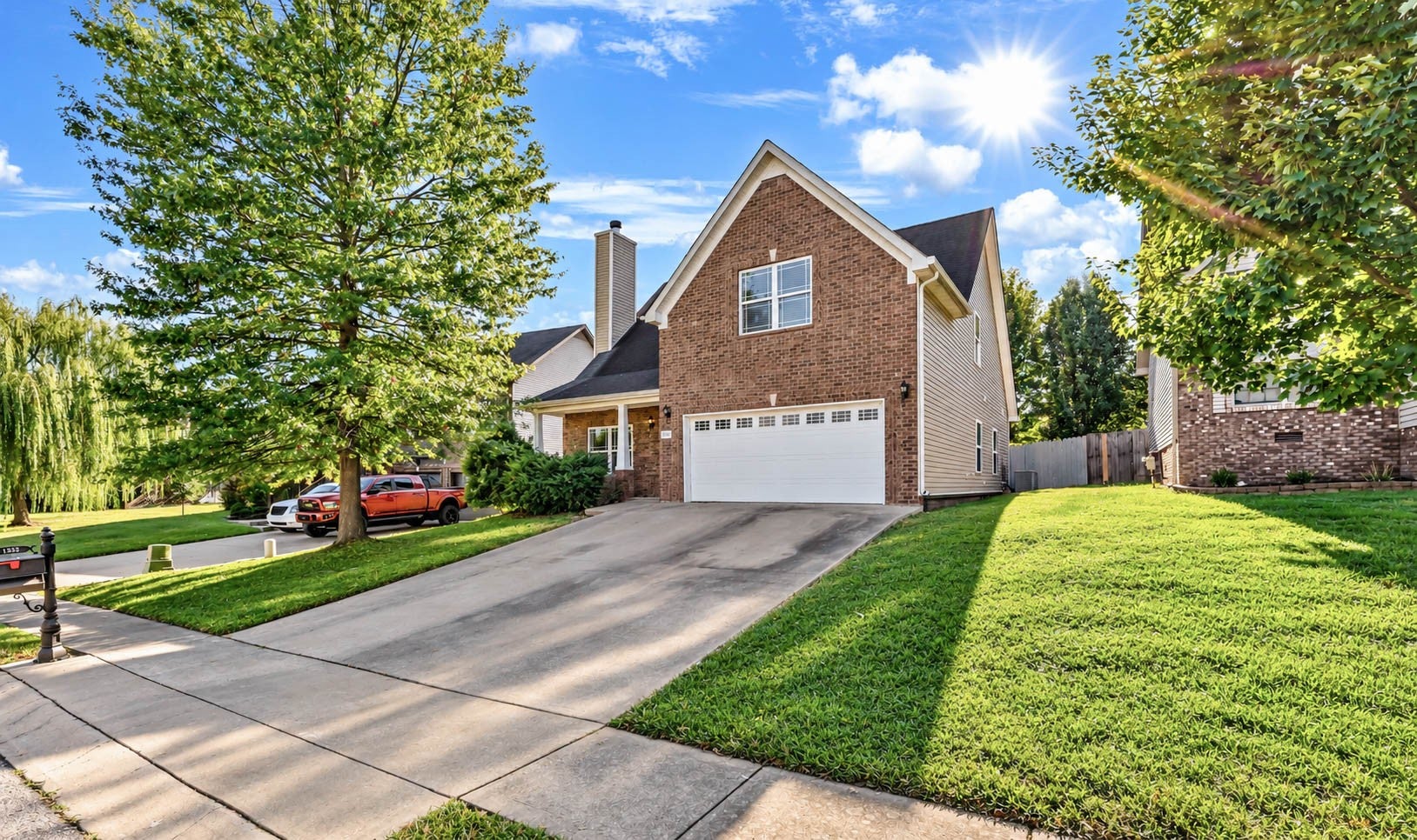 1352 Allmon Dr