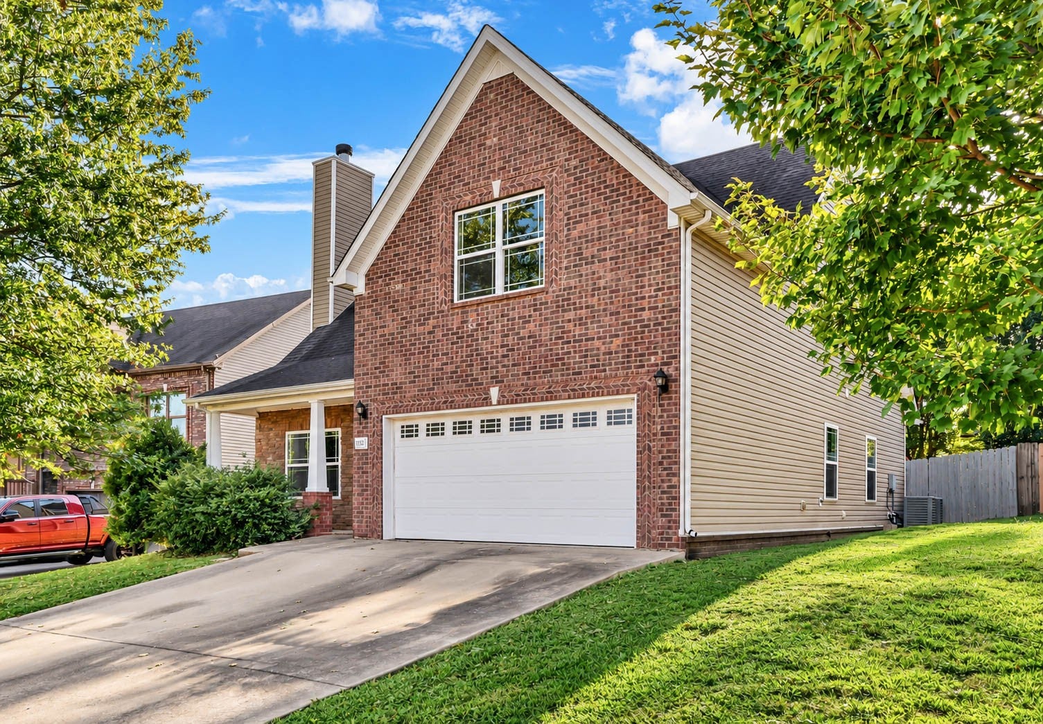 1352 Allmon Dr