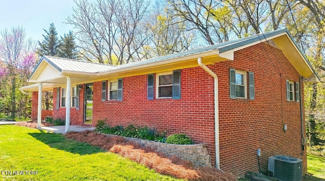 35 McDonald Rd