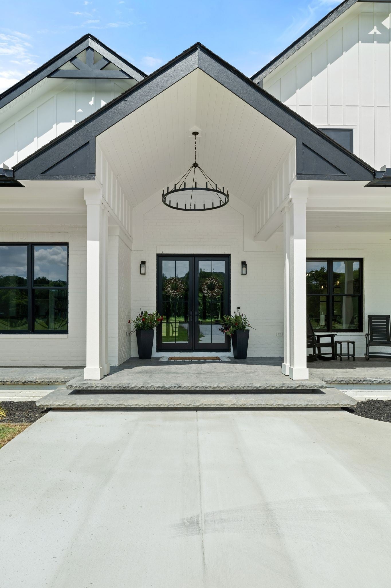 150 Scenic Cir