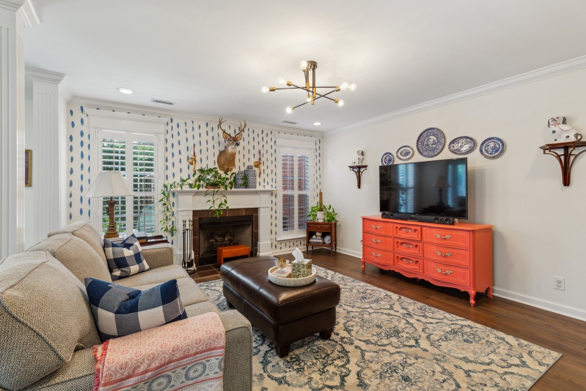 3348 Berryside Dr