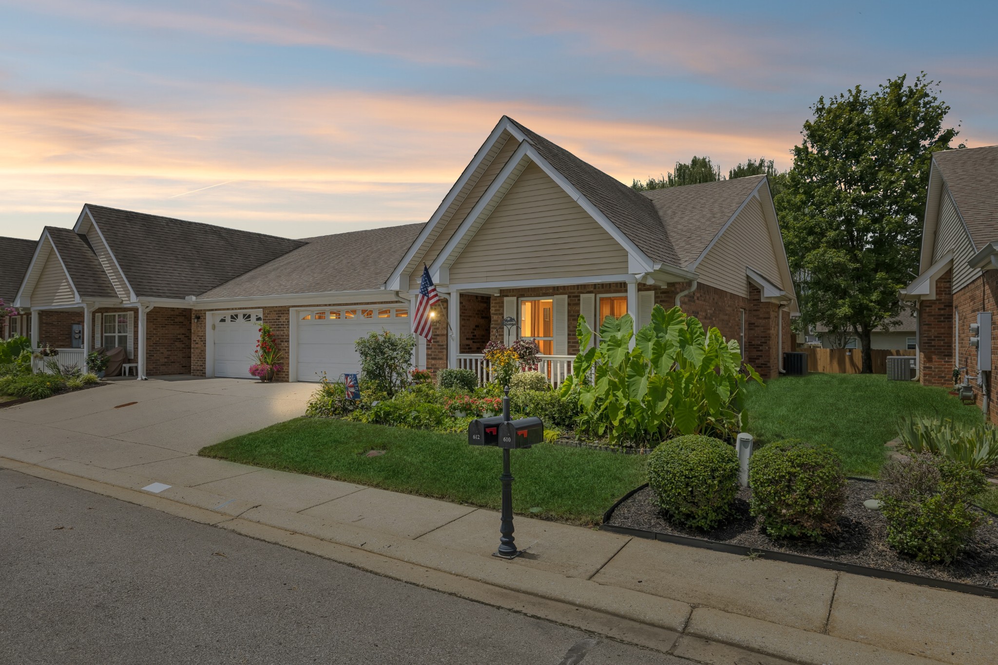 610 Village Green Cir
