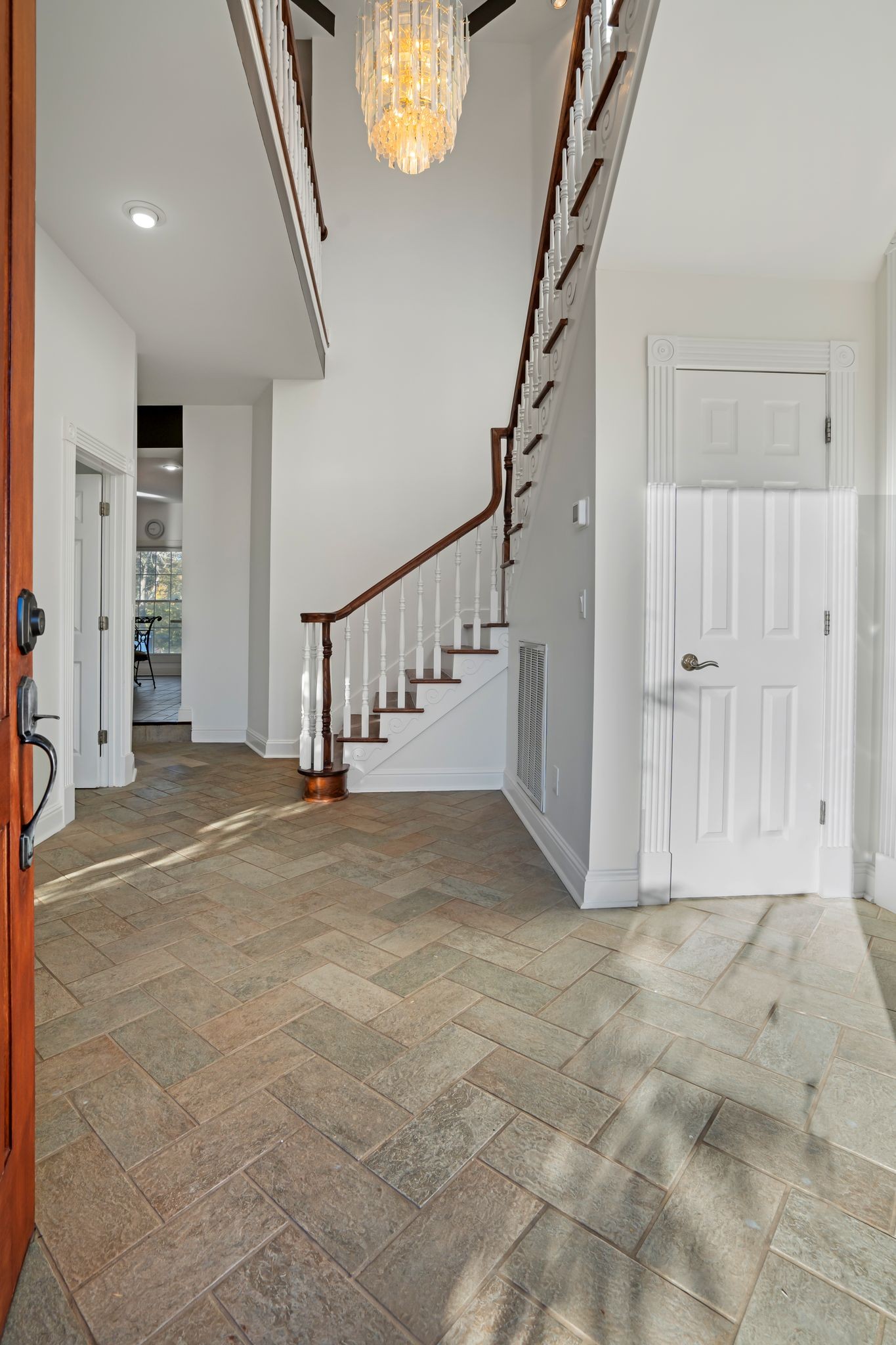 101 Governors Point Boulevard