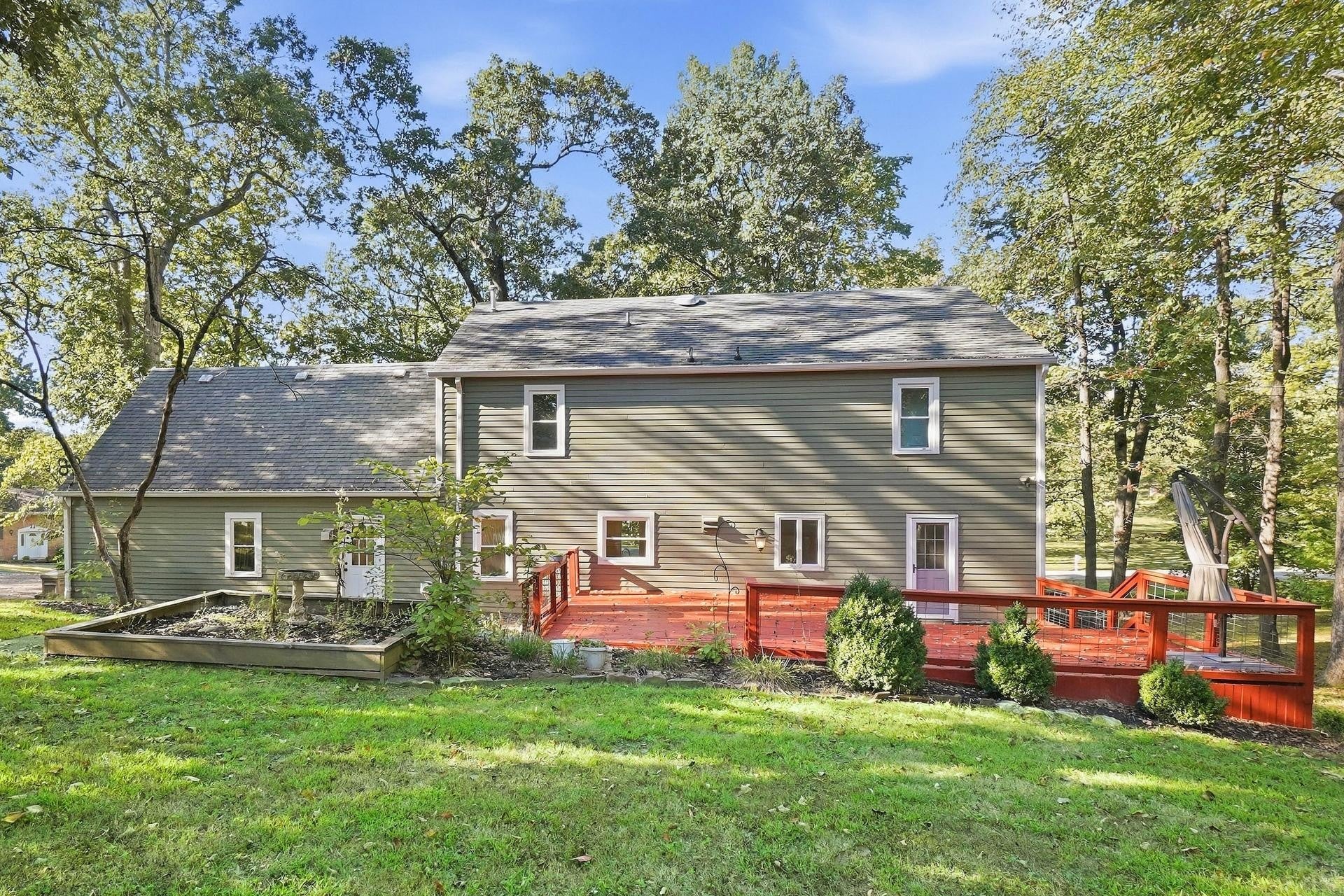 280 Charlotte Ann Dr