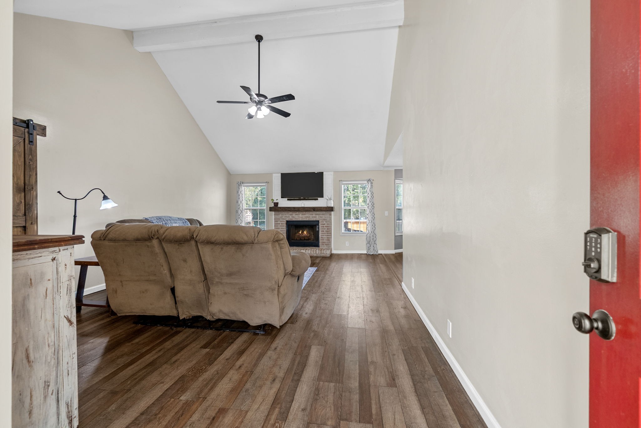 1515 Barrywood Cir W