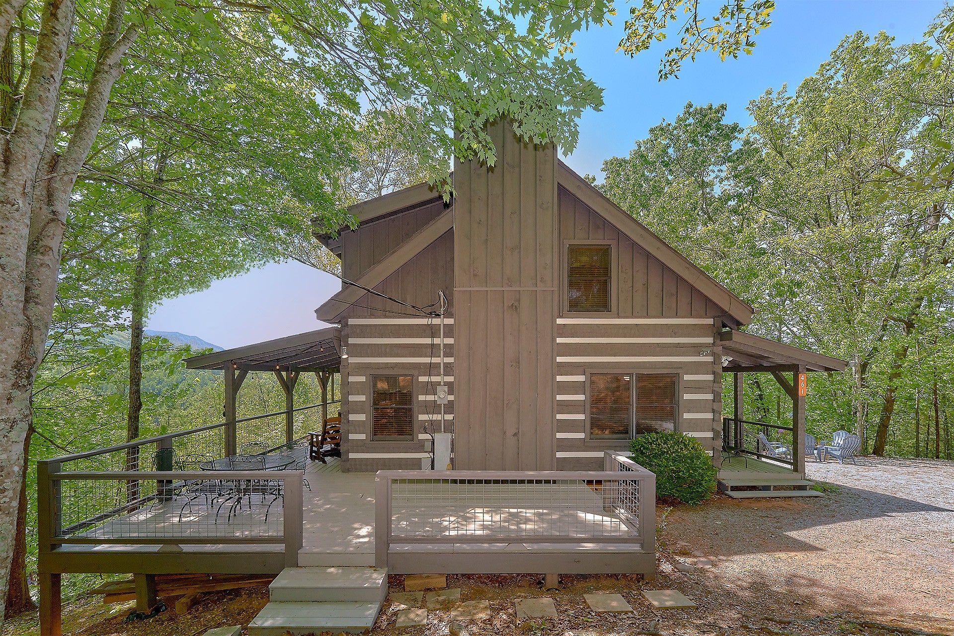 461 Sassafras Trl