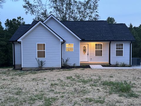 6620 High Meadow Ct Nunnelly TN 37137