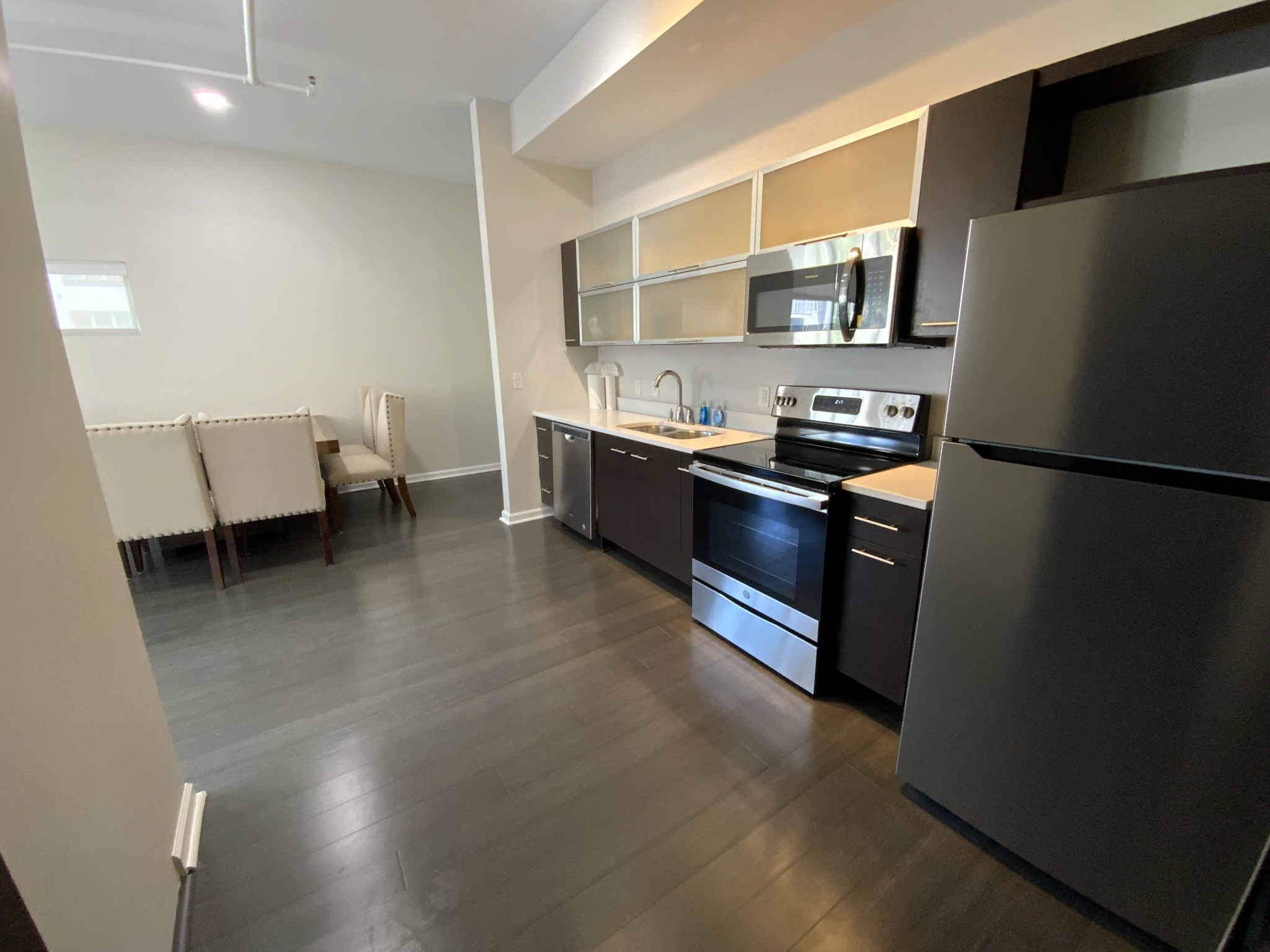 2115 Yeaman Pl 232
