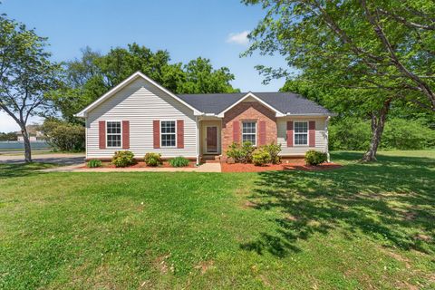 Photo of 2914 Roscommon Dr, Murfreesboro, TN 37128 (MLS # 3178486)