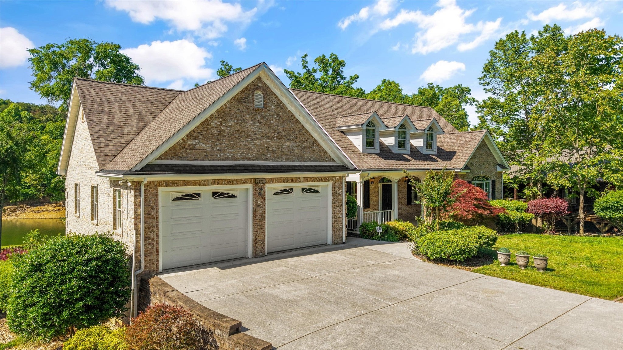 2177 Riverview Dr
