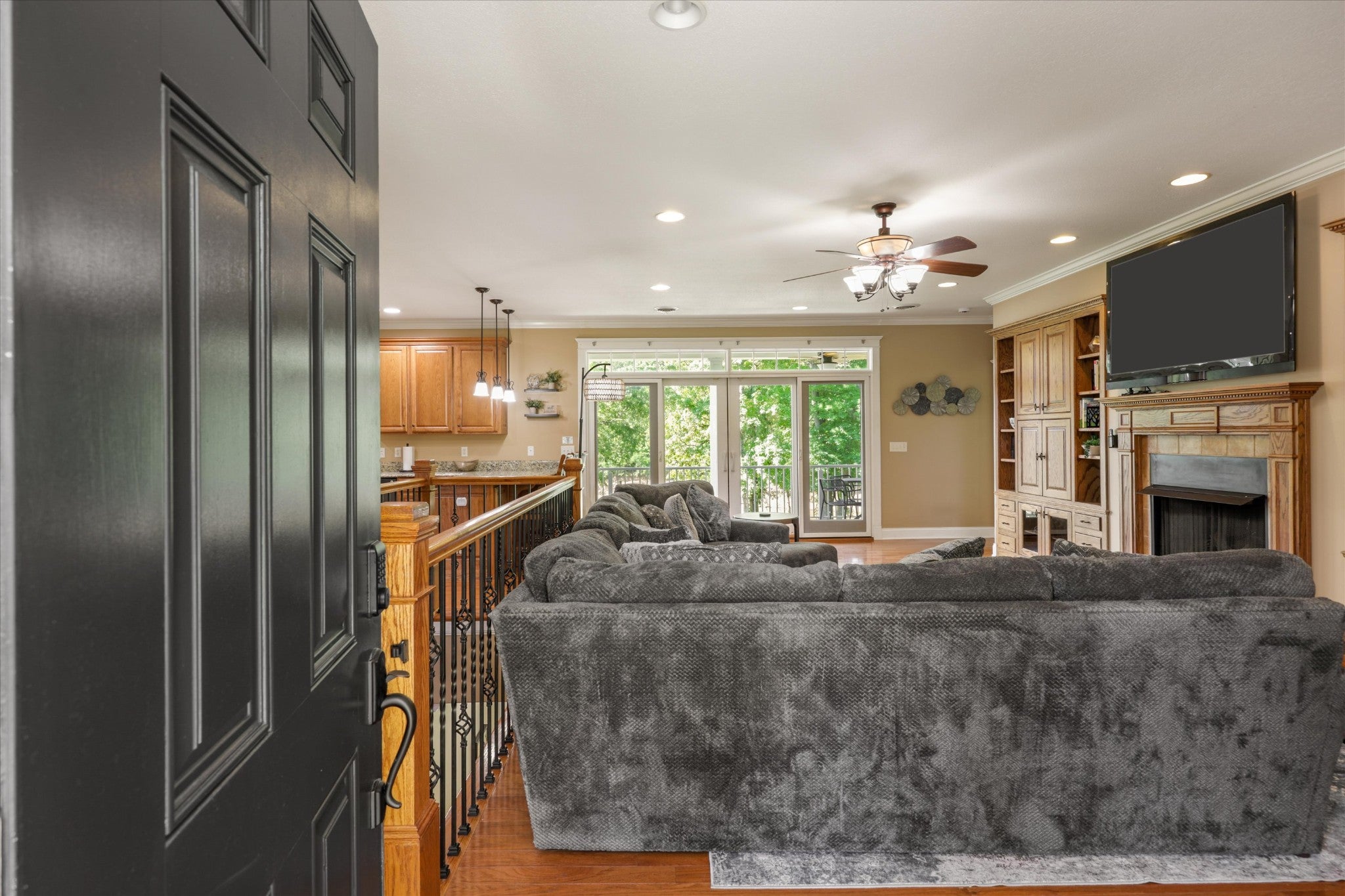 2177 Riverview Dr