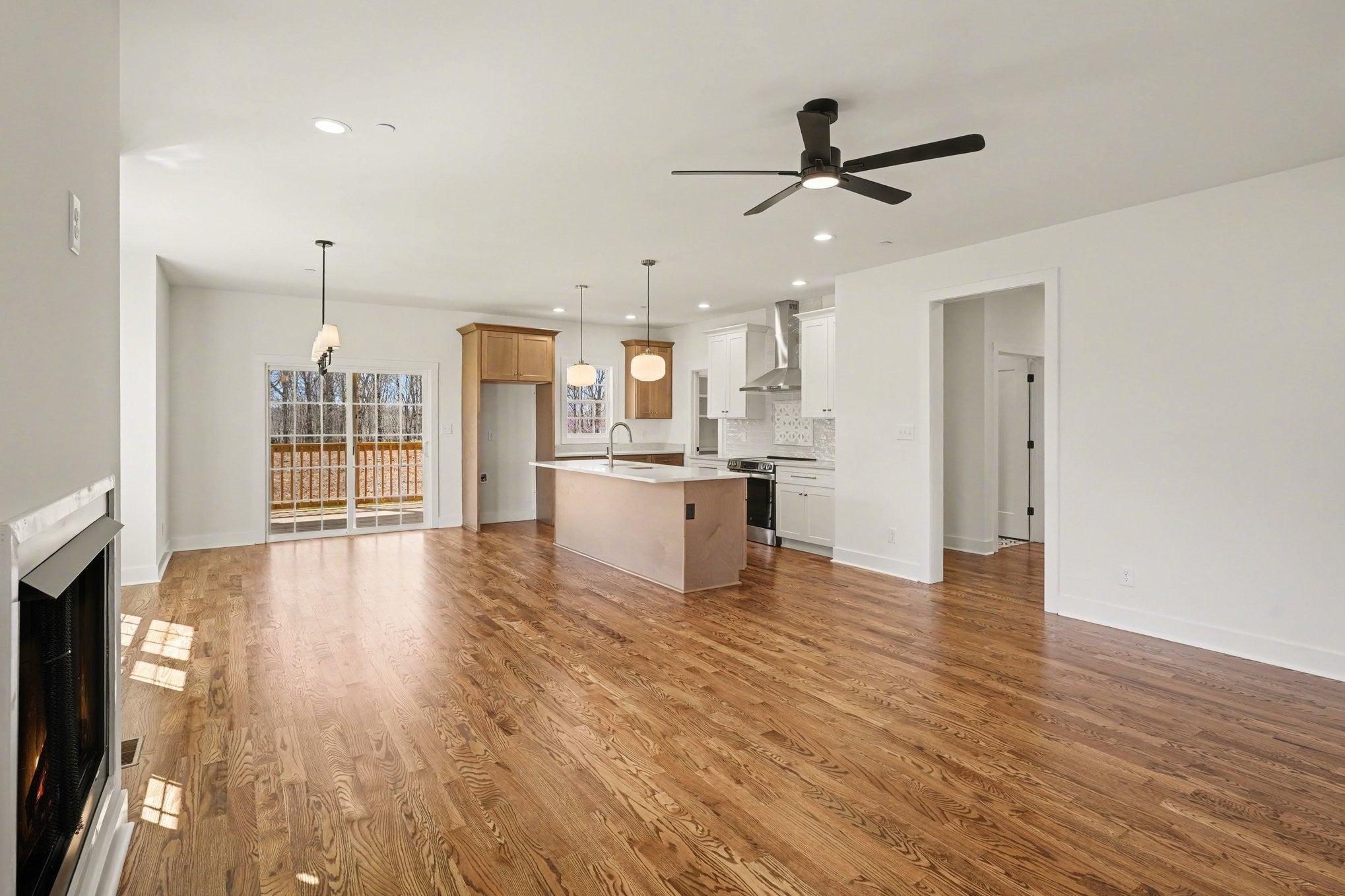 2031 Eagles Bluff Dr