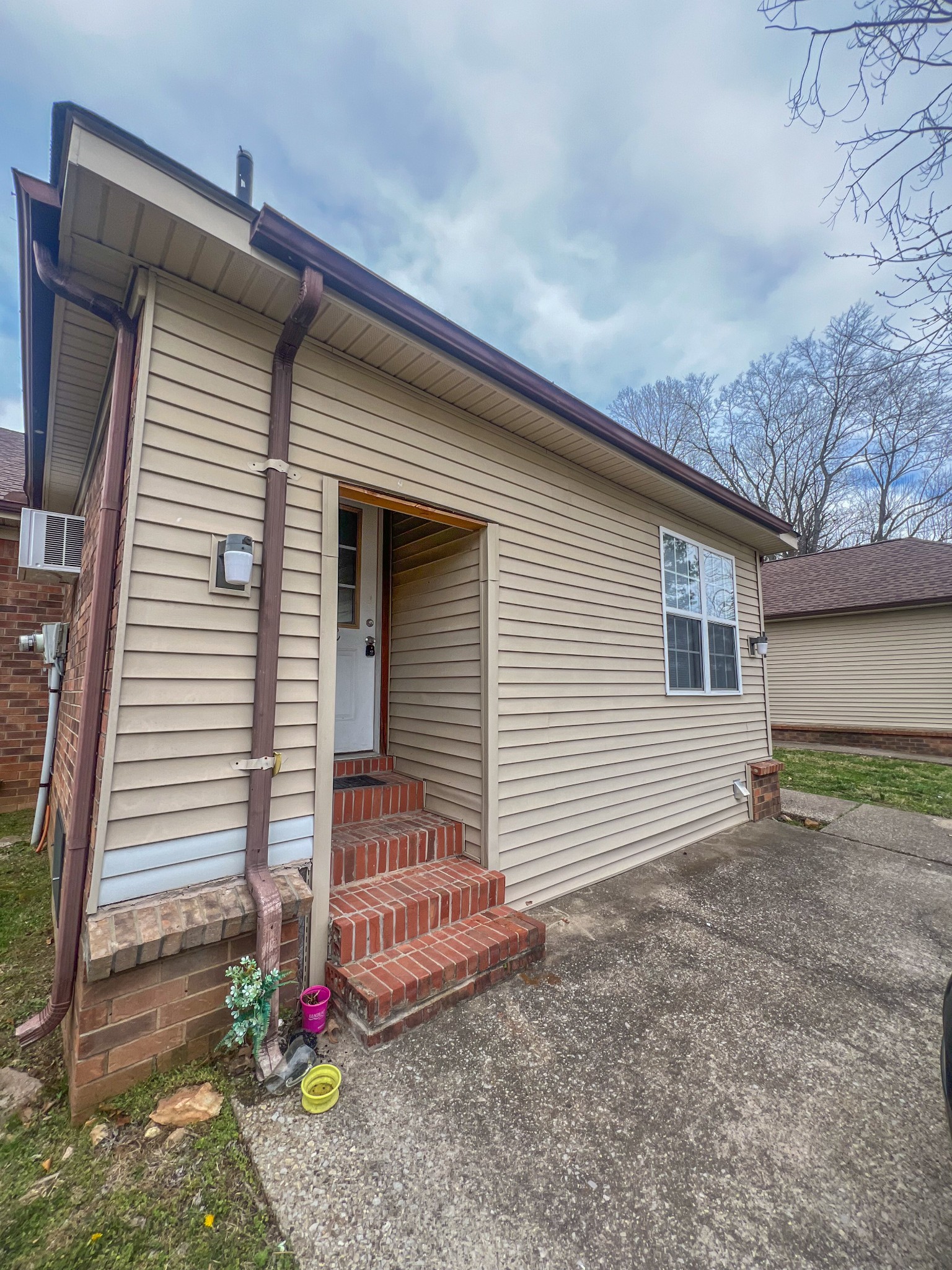 Search Listings 3 162 Condor Ct