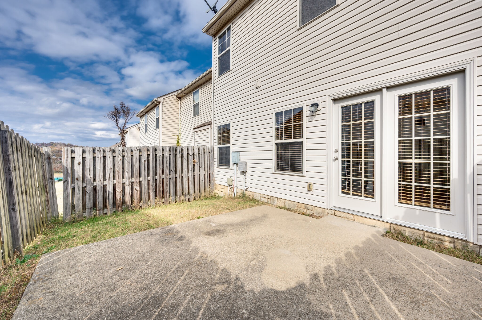 Nashville, Tennessee 37209, United States, 3 Bedrooms Bedrooms, ,3 BathroomsBathrooms,Residential,Pending,122854