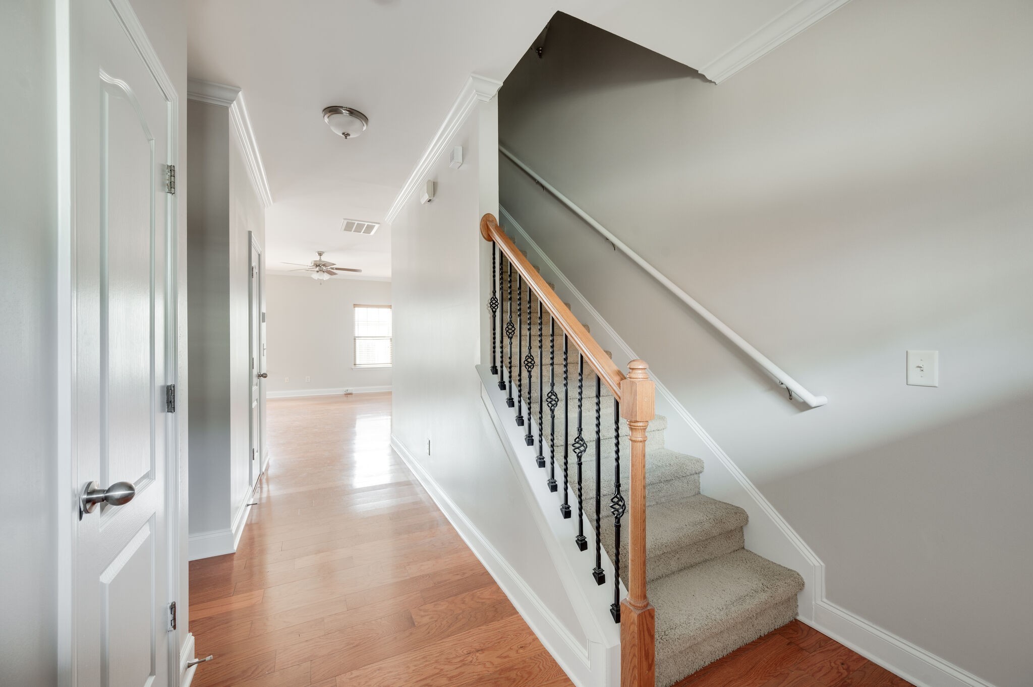 Nashville, Tennessee 37209, United States, 3 Bedrooms Bedrooms, ,3 BathroomsBathrooms,Residential,Pending,122854