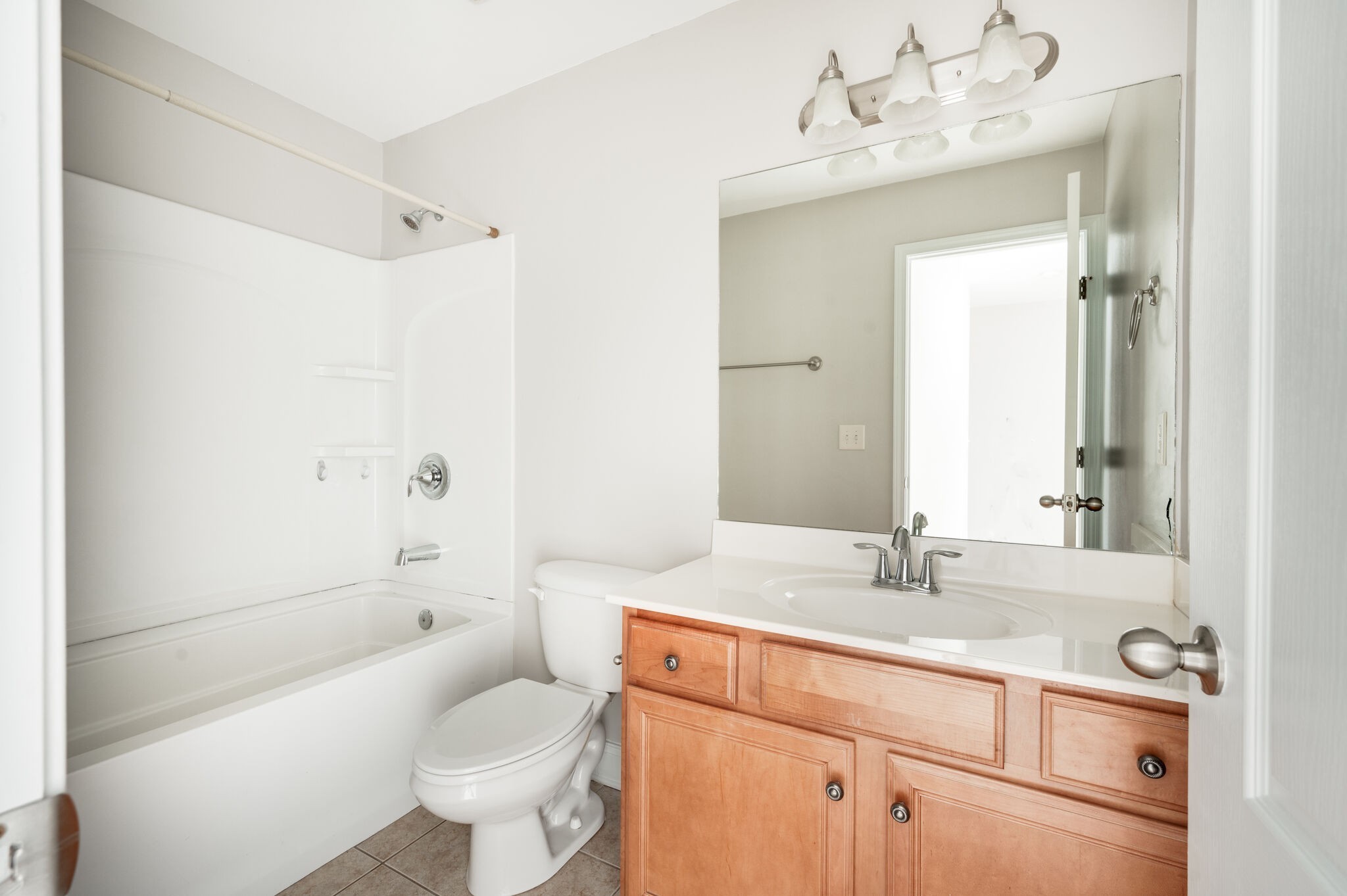 Nashville, Tennessee 37209, United States, 3 Bedrooms Bedrooms, ,3 BathroomsBathrooms,Residential,Pending,122854