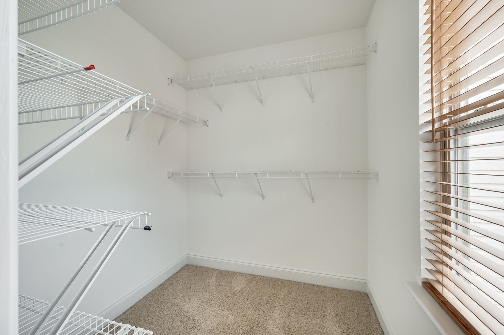 Nashville, Tennessee 37209, United States, 3 Bedrooms Bedrooms, ,3 BathroomsBathrooms,Residential,Pending,122854