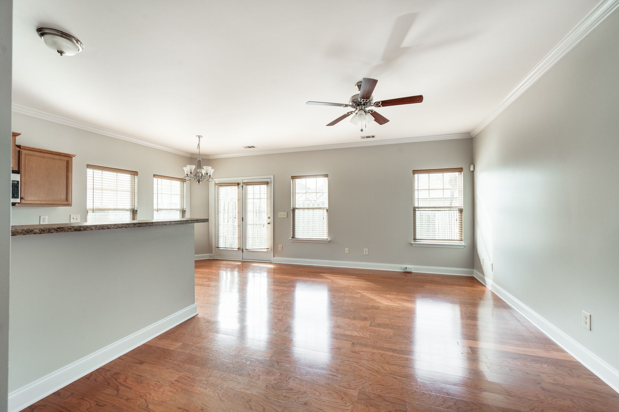 Nashville, Tennessee 37209, United States, 3 Bedrooms Bedrooms, ,3 BathroomsBathrooms,Residential,Pending,122854