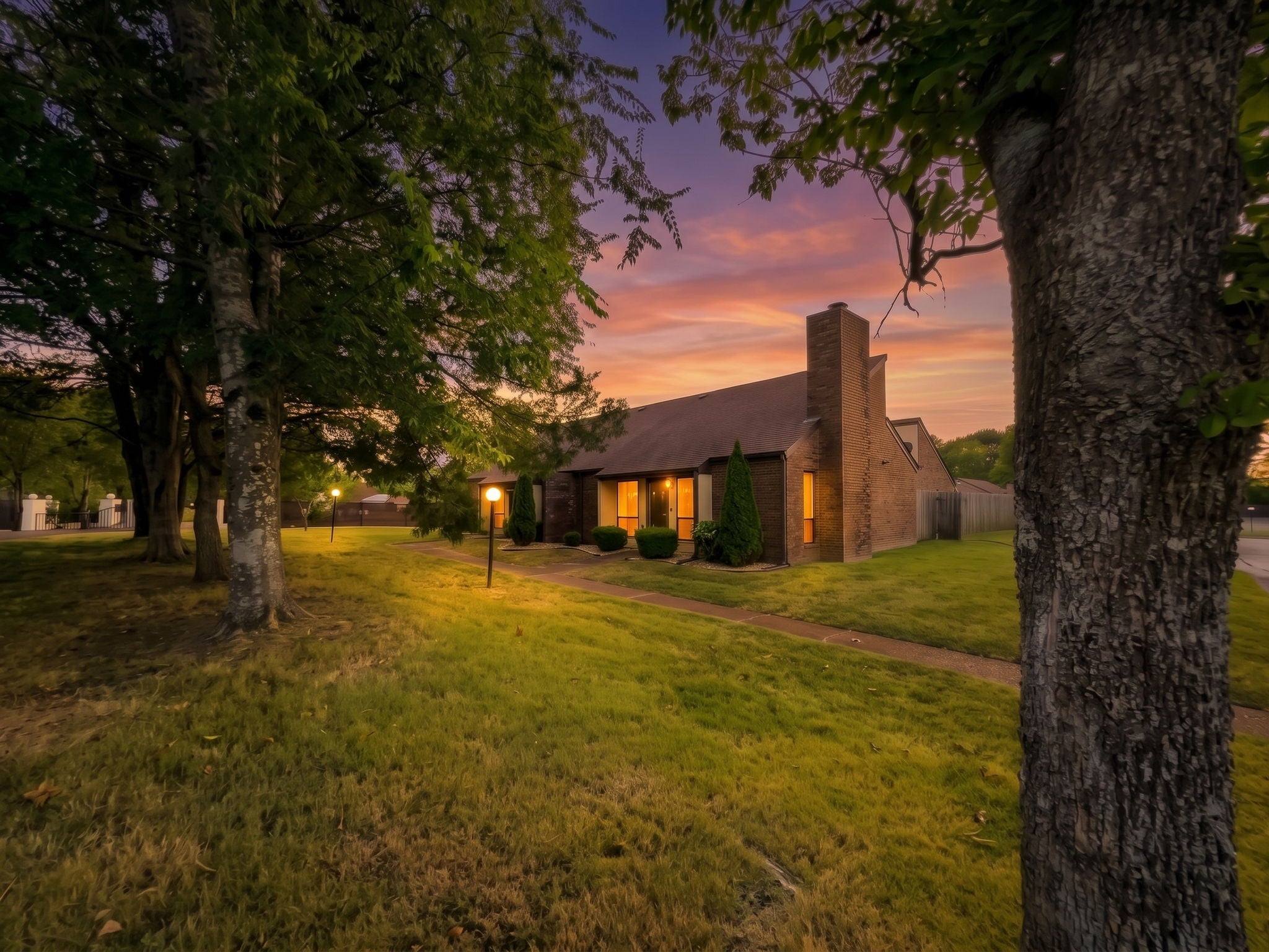 100 Castlewood Ln