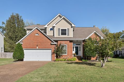 2112 Brookstone Dr Mount Juliet TN 37122