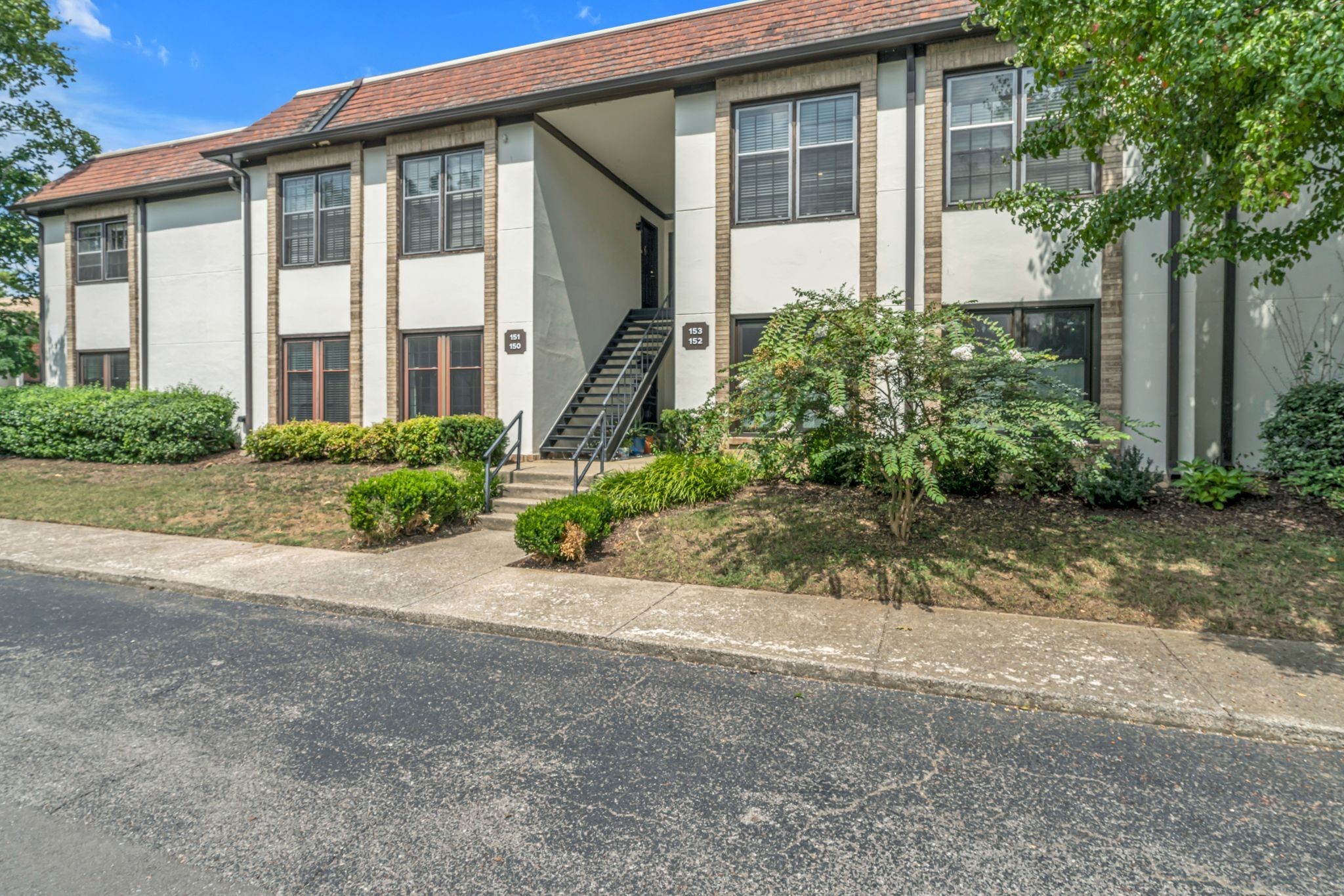 4505 Harding Pike 153