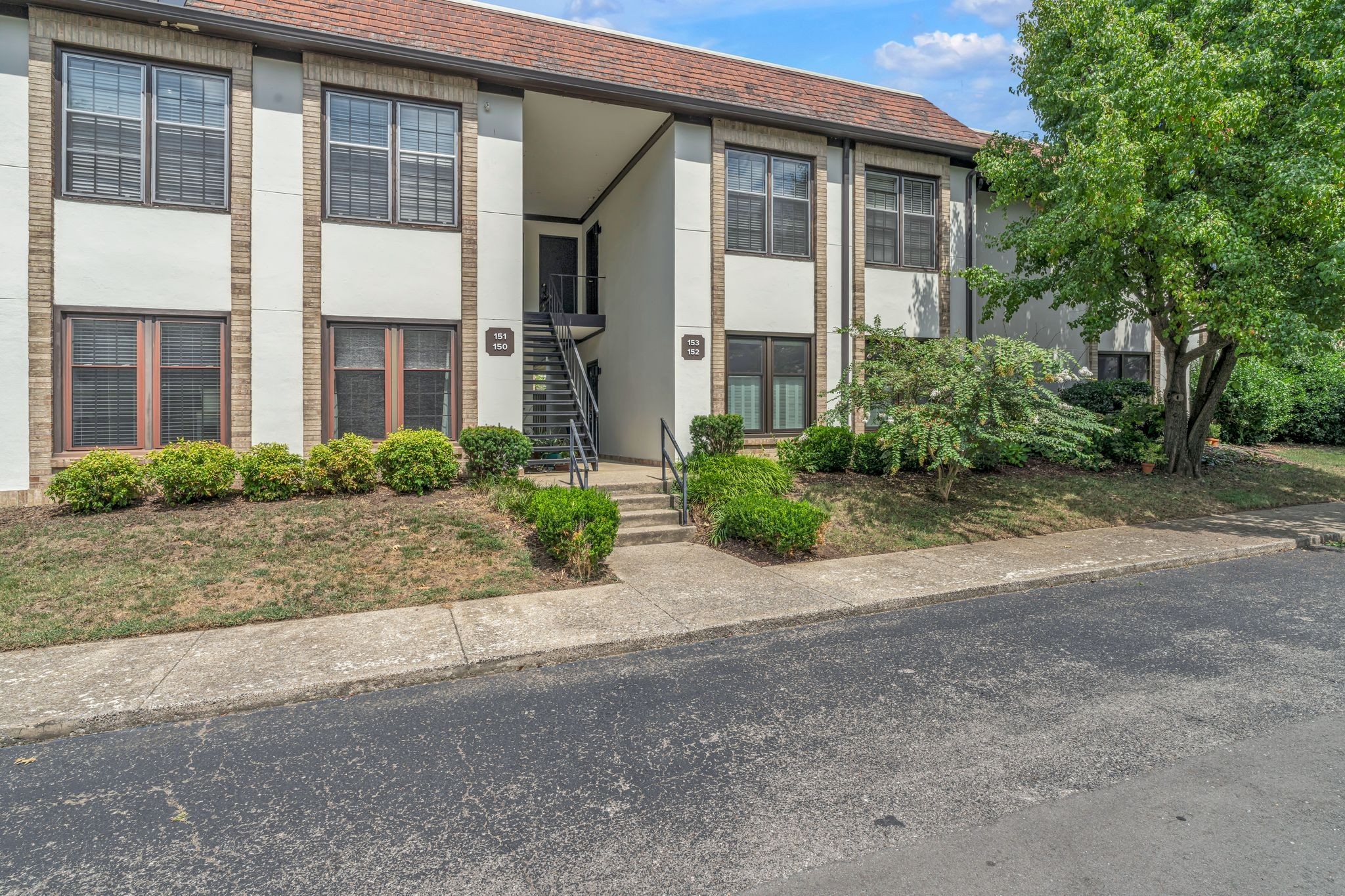 4505 Harding Pike 153