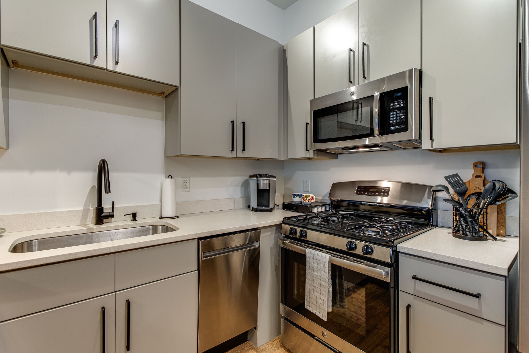 1002 Division Street 405