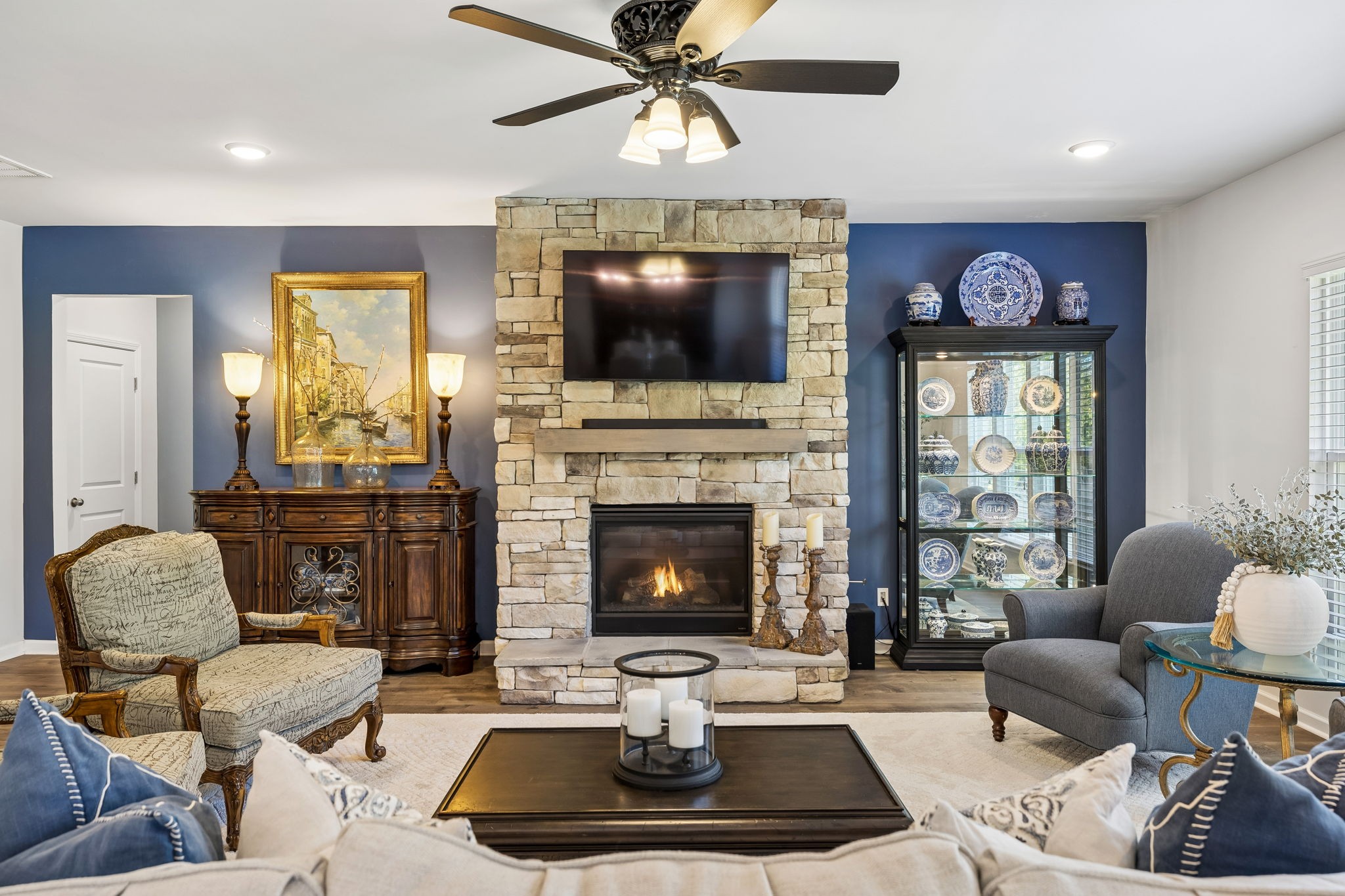 1686 Lantana Dr