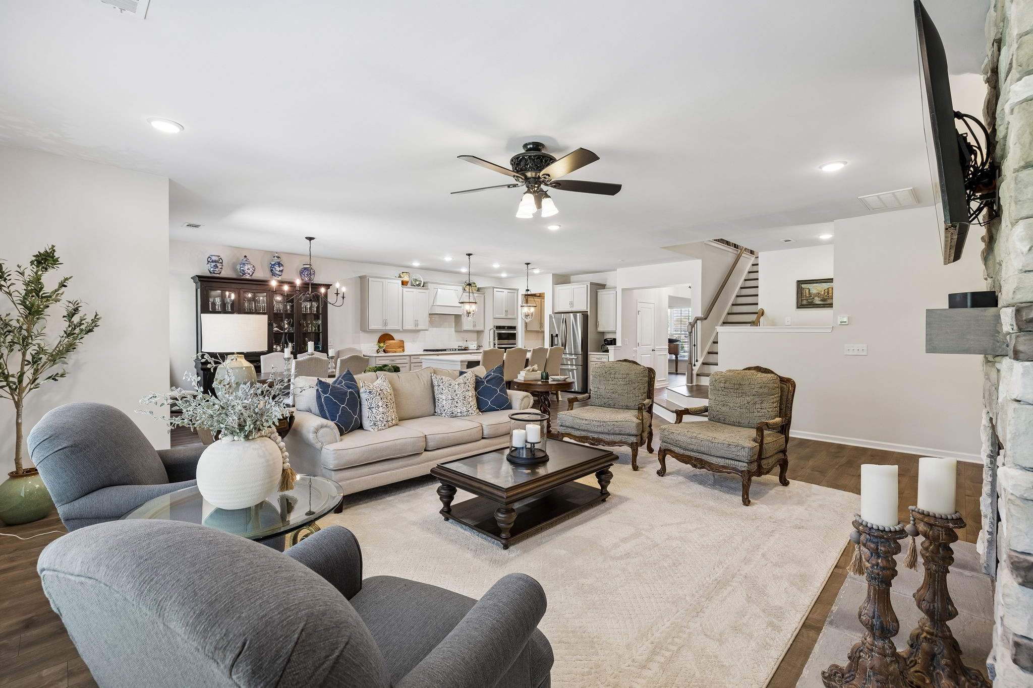 1686 Lantana Dr