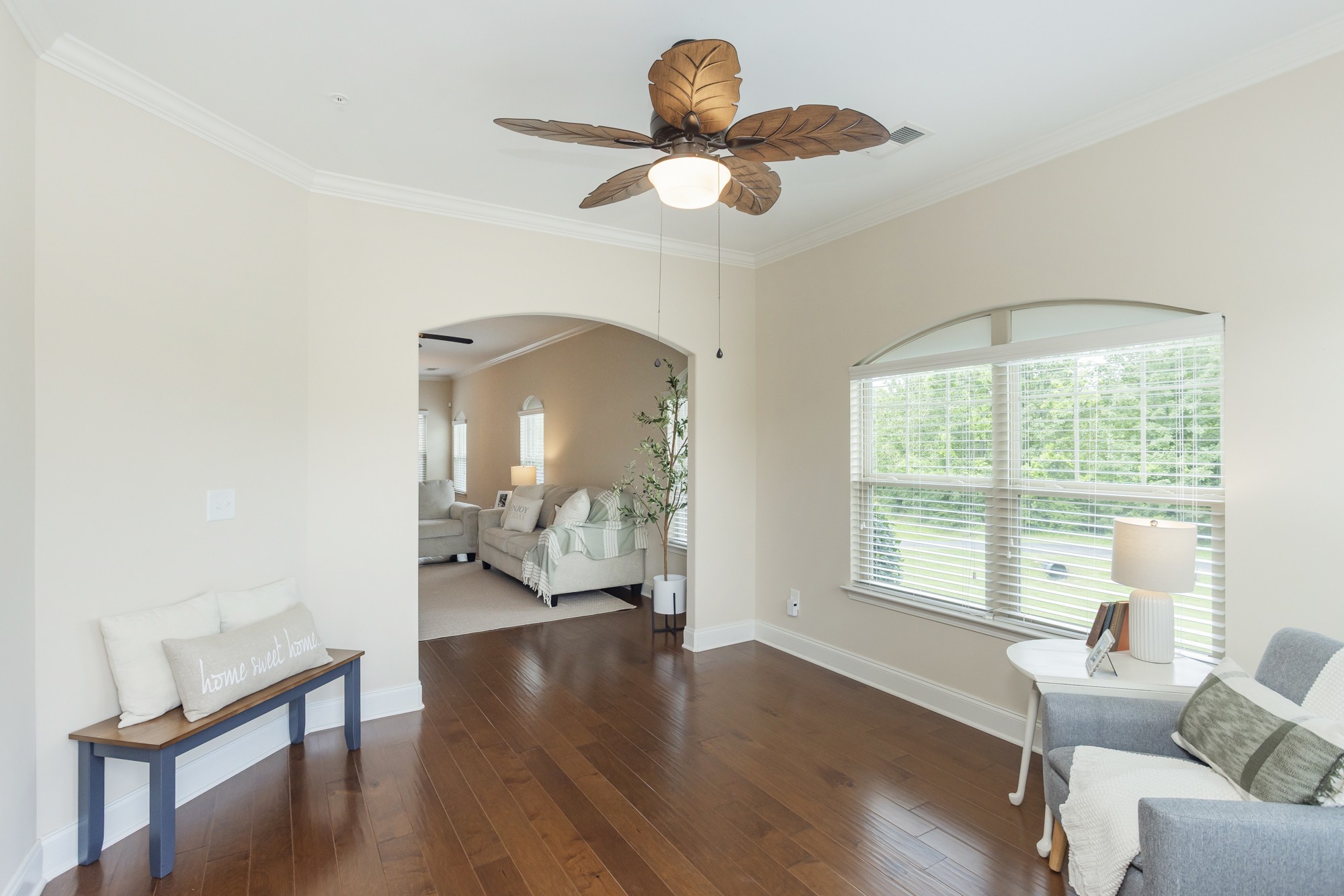 300 Thesing Ct