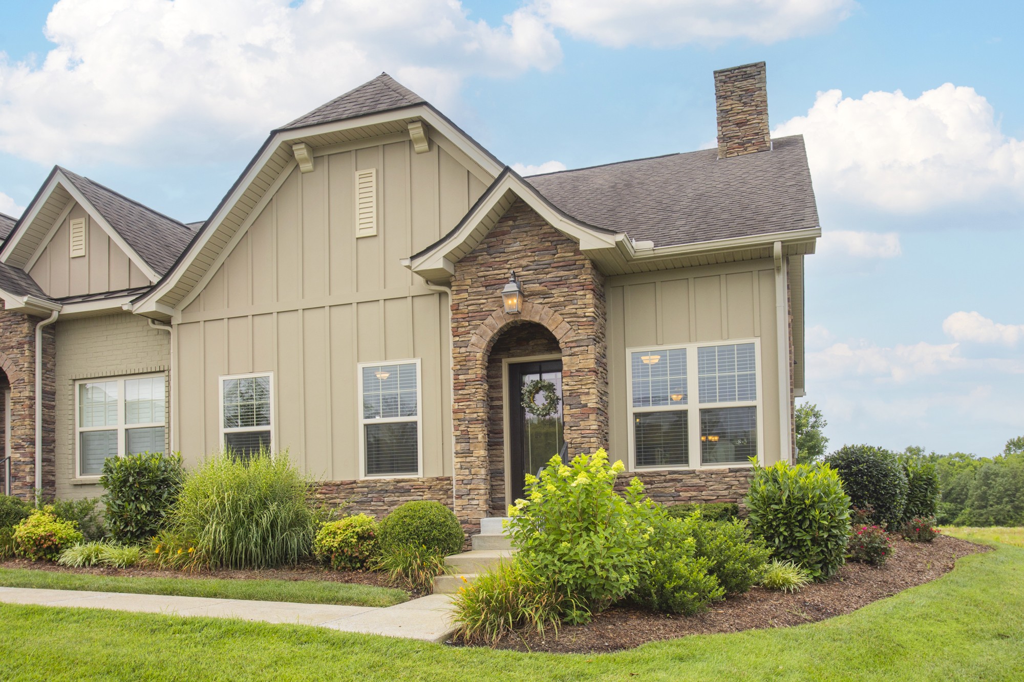 300 Thesing Ct