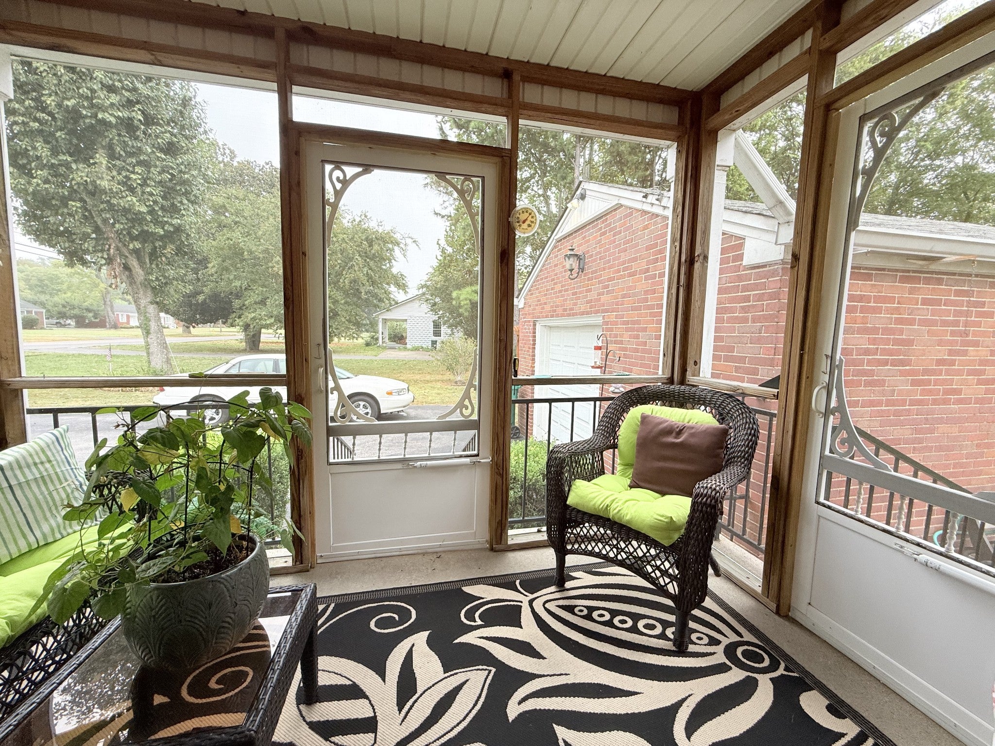 313 Castle Heights Ave - Photo 3