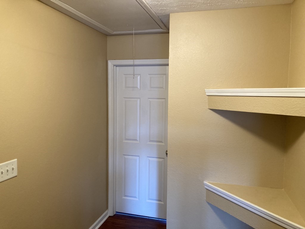 335 Stewarts Landing Cir