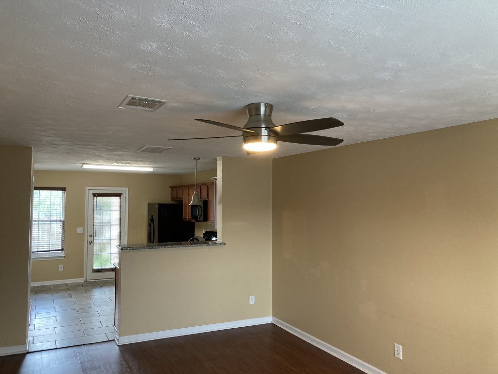 335 Stewarts Landing Cir