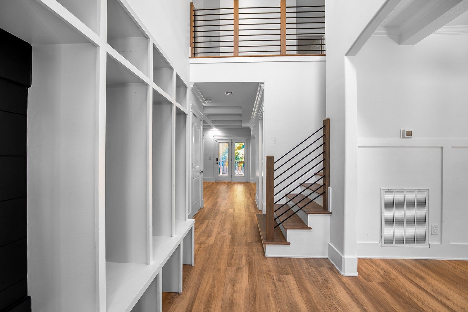 3552 Aurora Dr