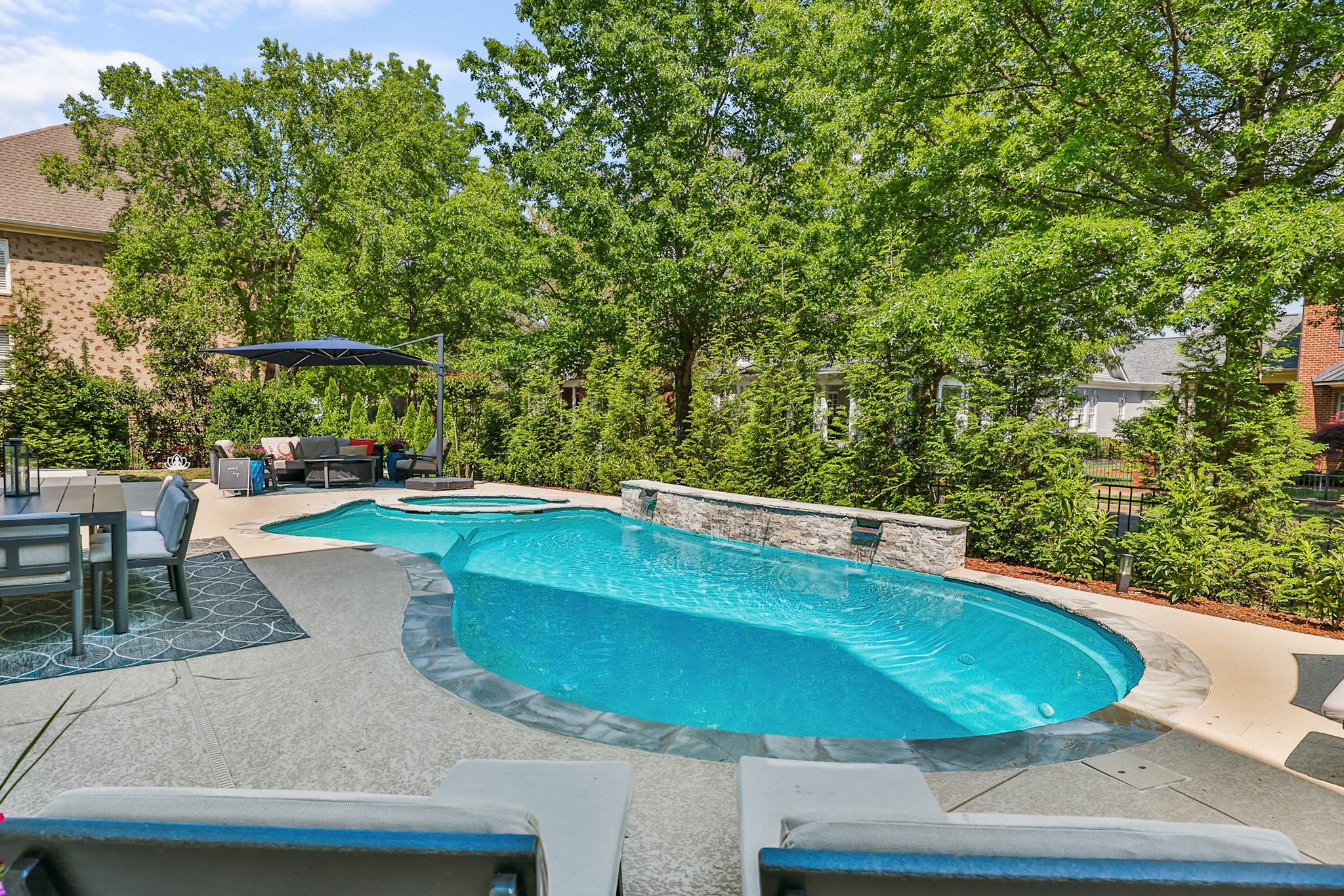 1422 Primrose Ln