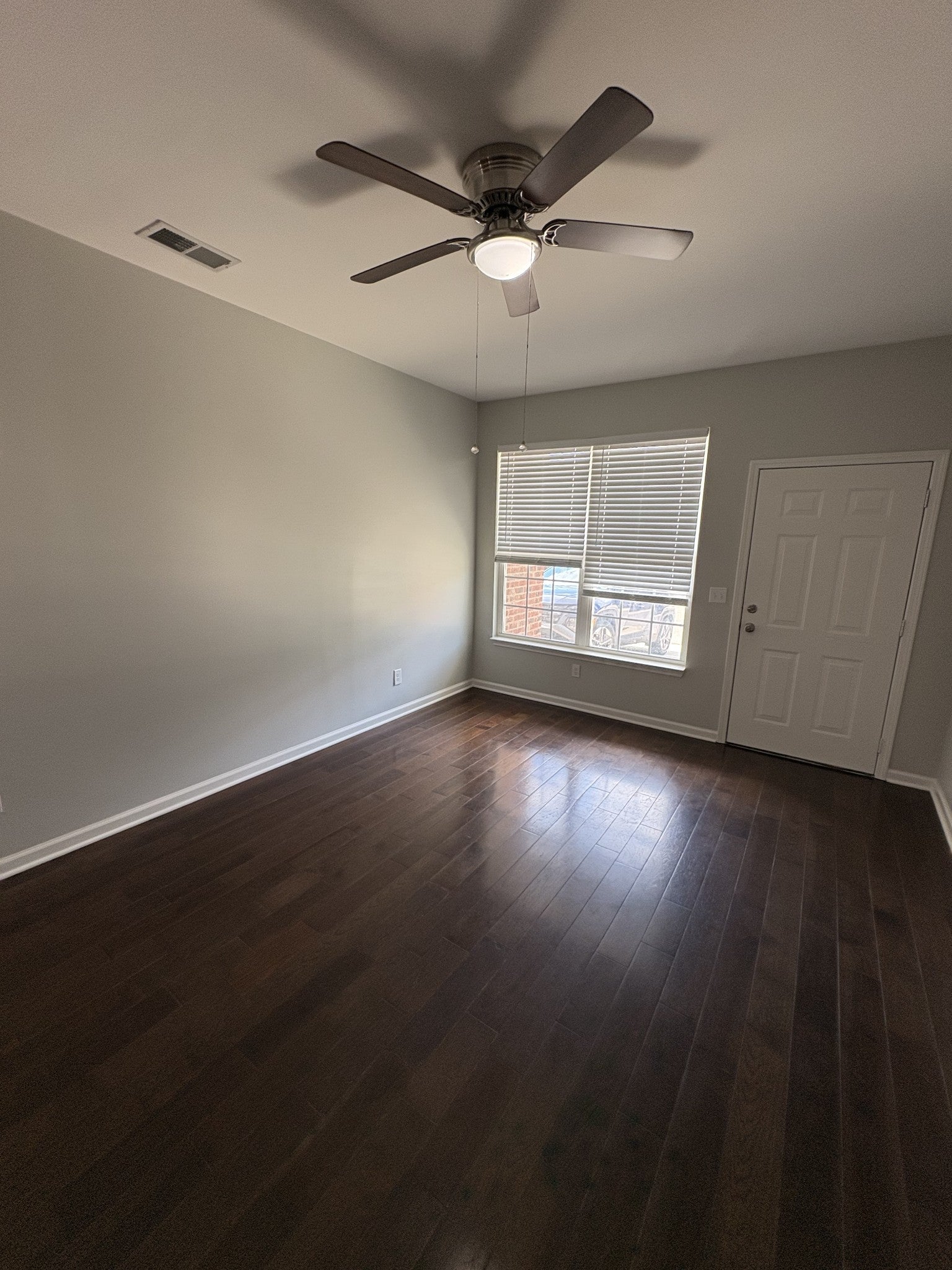 1305 Villa Cir