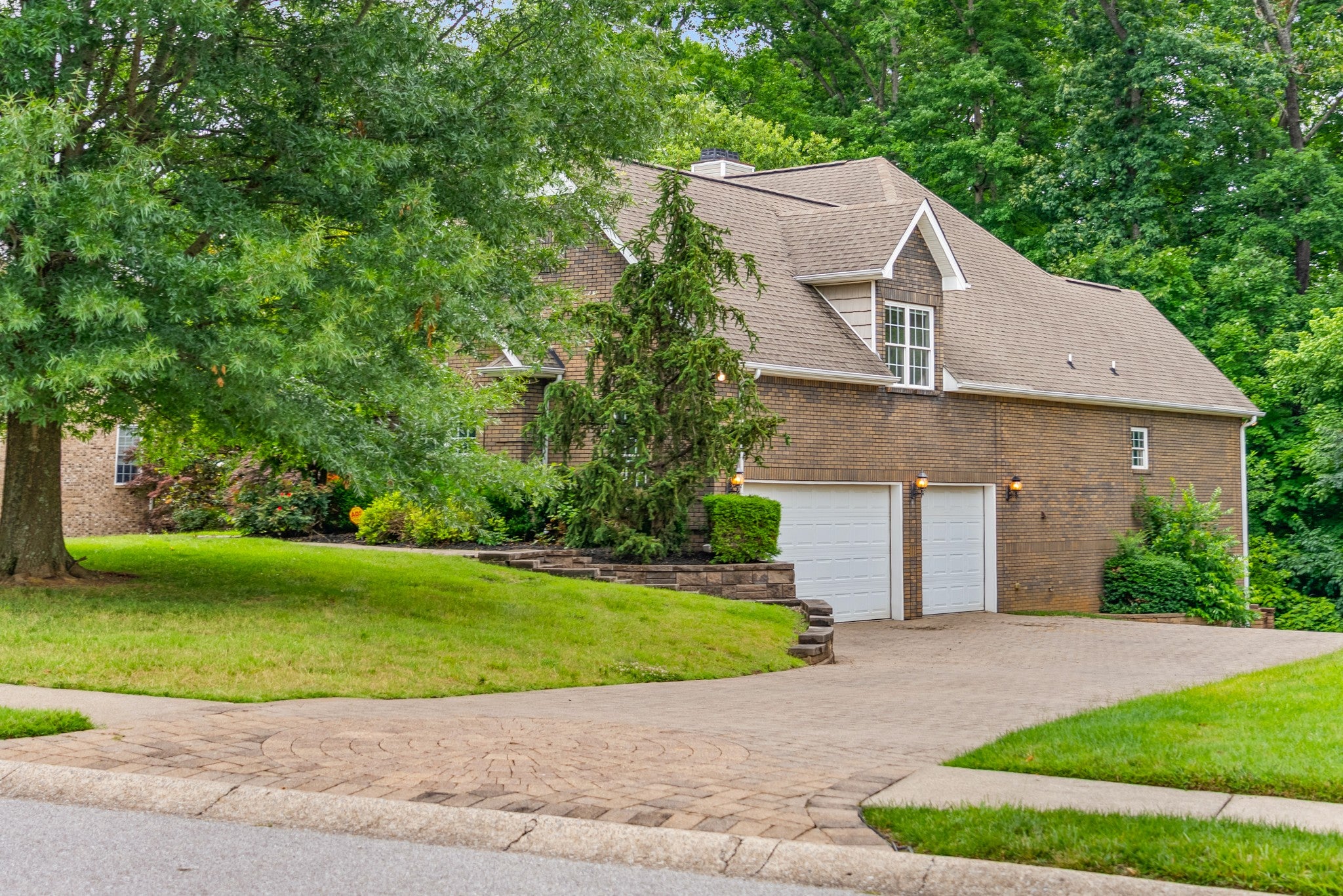 245 Cullom Way