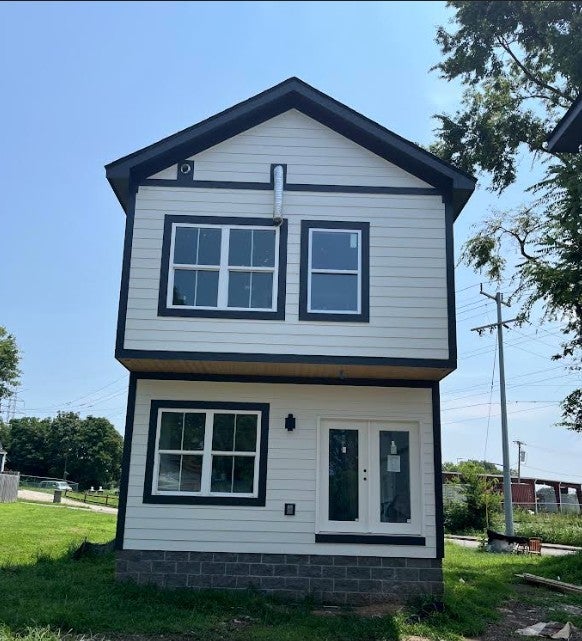 3-bed listing at 3 Decatur St B, Nashville