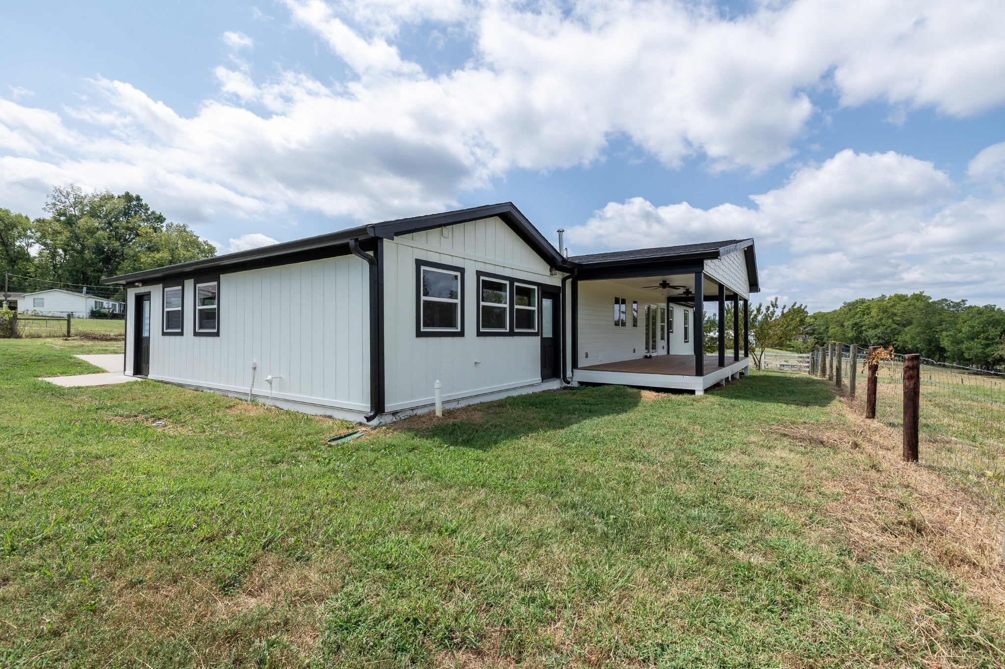 1503A Cornersville Hwy
