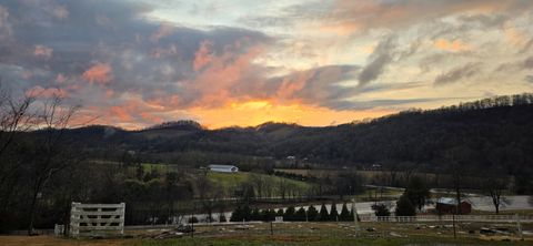 7474 Nashville Hwy Dowelltown TN 37059